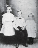  Children of Cyrus and Lizzie Reist Kreider. Mary Kreider Light, Jacob, Cora Kreider Lentz. Genealogy of John S. and Rebecca Kettering Kreider Family.
