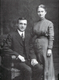  Jacob Kreider and Ella Bomberger Kreider. Genealogy of John S. and Rebecca Kettering Kreider Family.